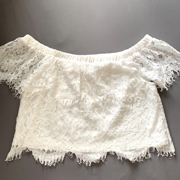 Forever 21 Floral Off-Shoulder Top | NWOT - Picture 2 of 5